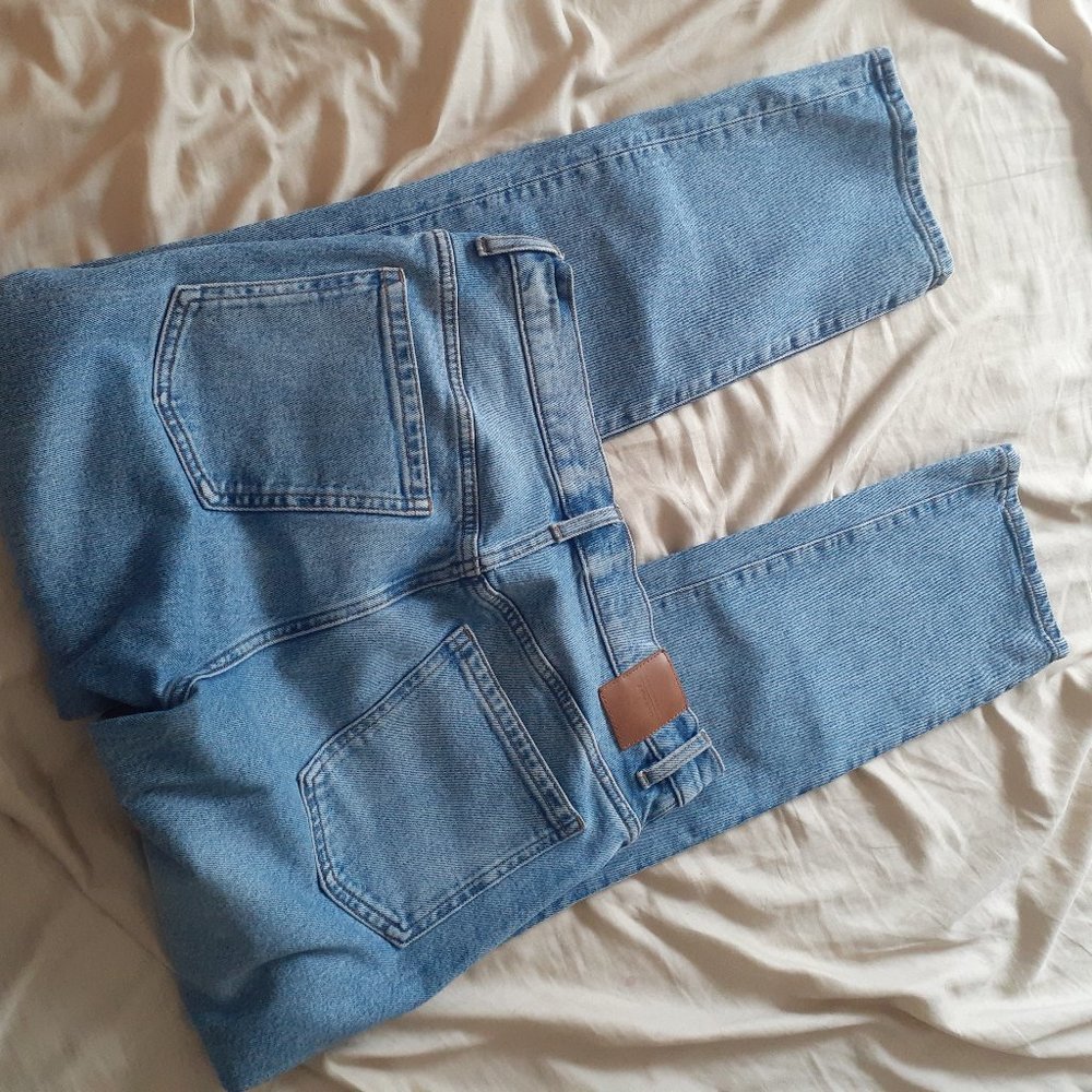 & Other Stories Favorite Cut Jeans in blue/medium wash
